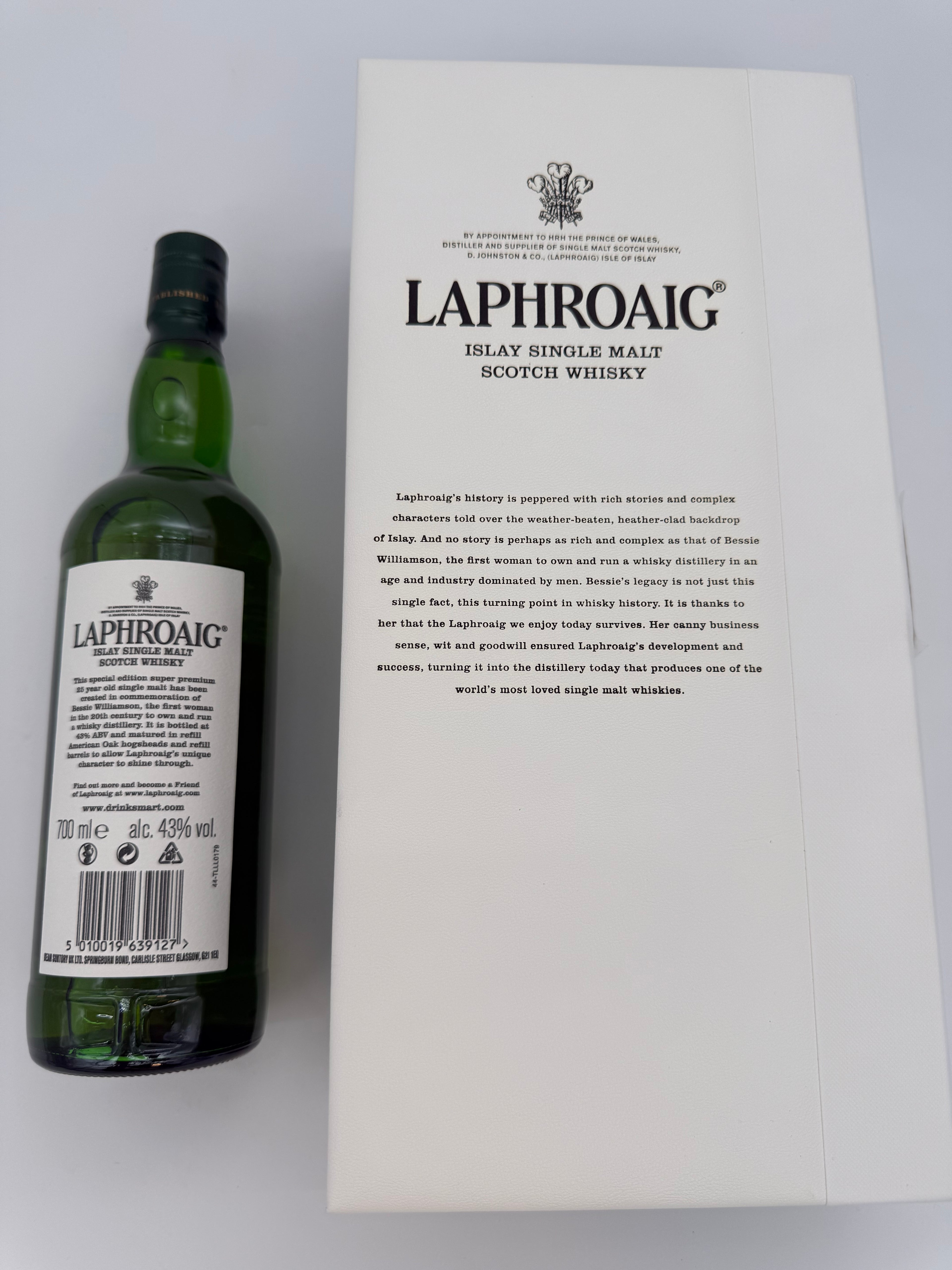 Laphroaig 25 Year Old - The Bessie Williamson Story